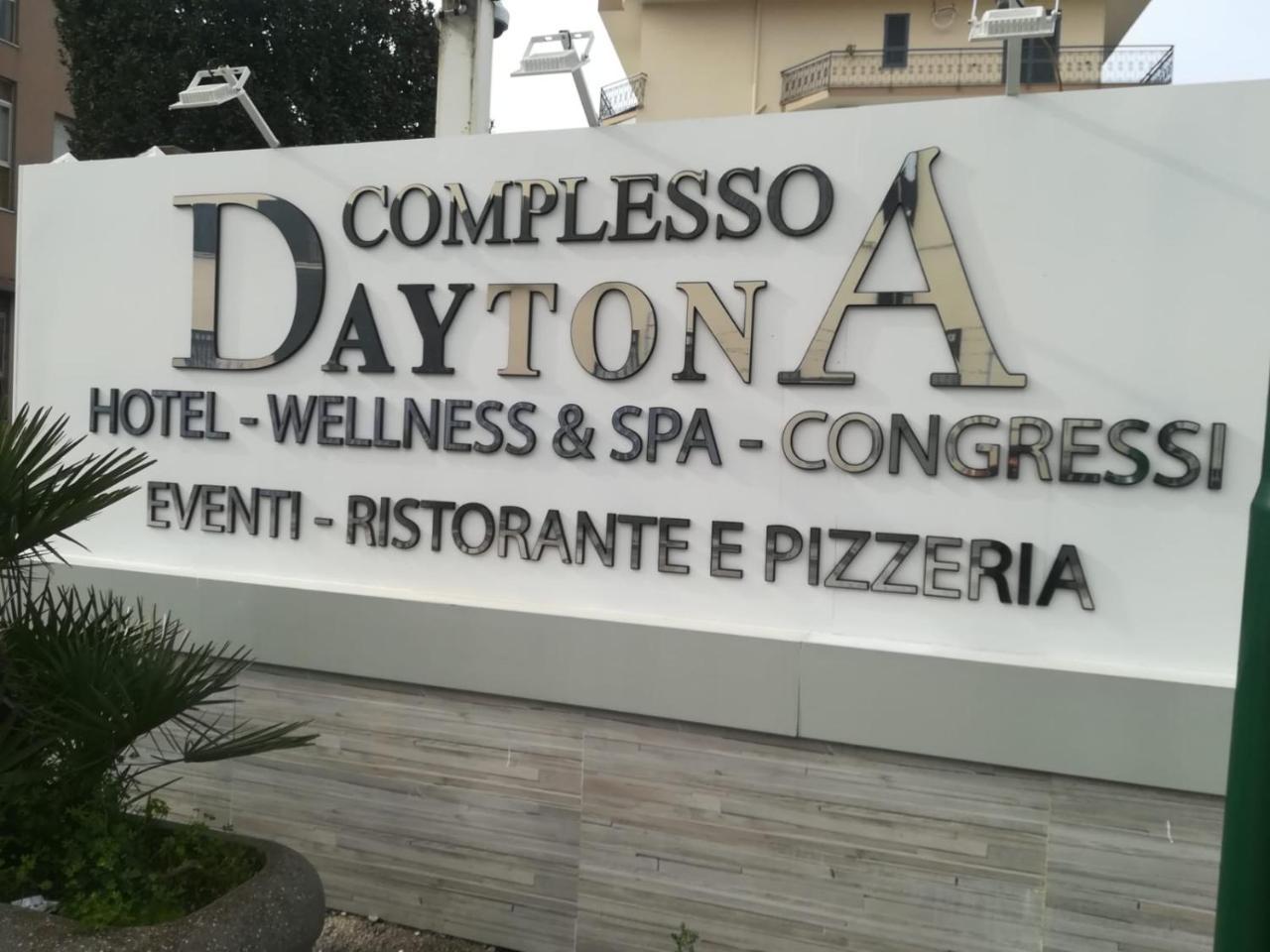 Hotel Daytona Palace Казорія Екстер'єр фото